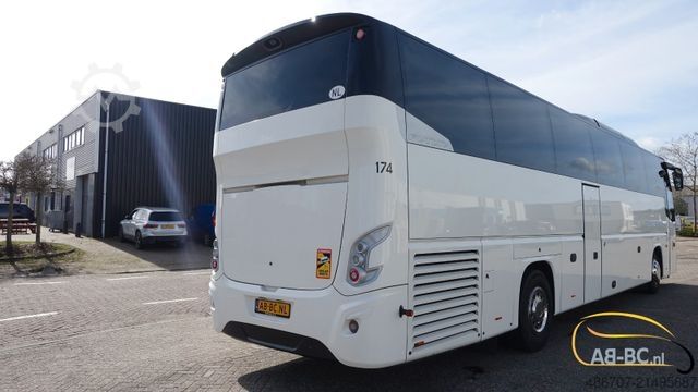 Motor coach VDL FUTURA FHD2-129/370 55 Sitze EURO 6