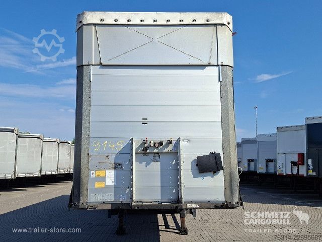 Auflieger mit Pritsche & Plane Schmitz Cargobull Curtainsider Coil Getränke