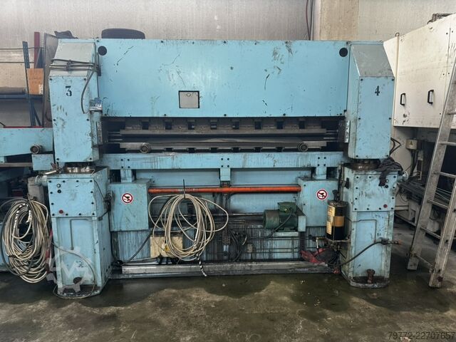 Decoiling line STAM 2000 x 3 mm.