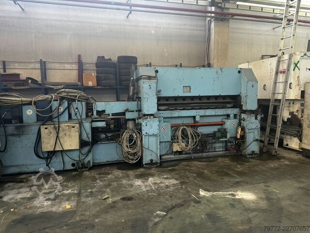 Decoiling line STAM 2000 x 3 mm.