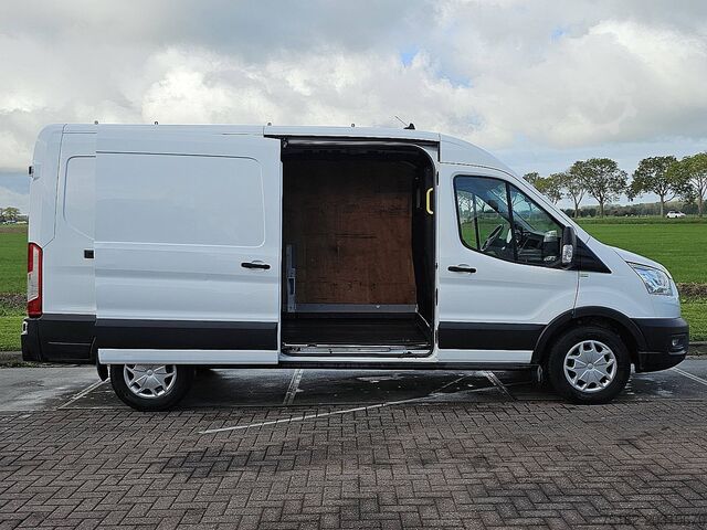 High-roof van FORD TRANSIT 2.0 L3H2 Navi Automaat!