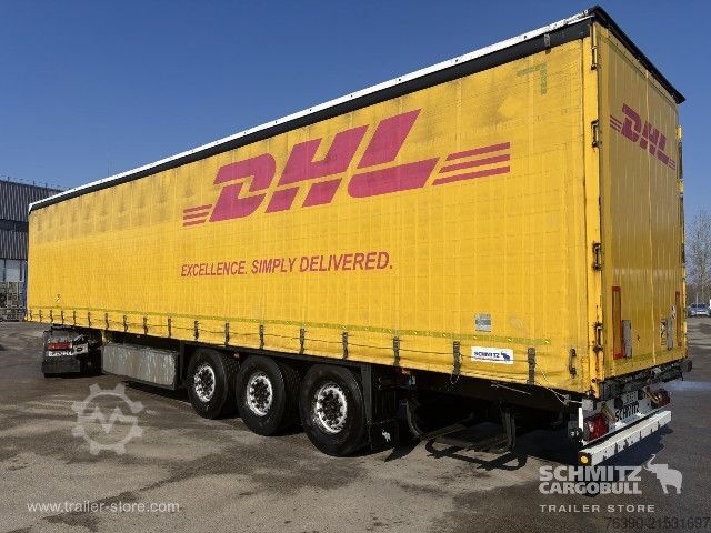 Auflieger mit Pritsche & Plane Schmitz Cargobull Semitrailer Curtainsider Standard