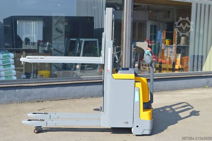Hochhubwagen Jungheinrich EJD 220