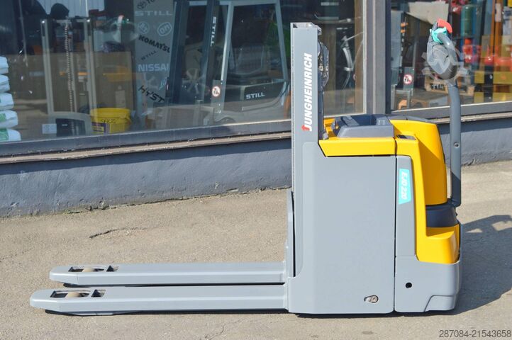 Hochhubwagen Jungheinrich EJD 220