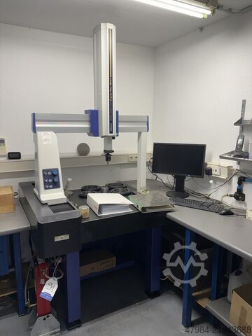 Koordinatenmessmaschine MITUTOYO CRYSTA-PLUS M 544
