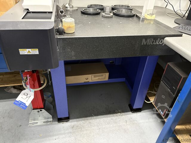 Koordinatenmessmaschine MITUTOYO CRYSTA-PLUS M 544