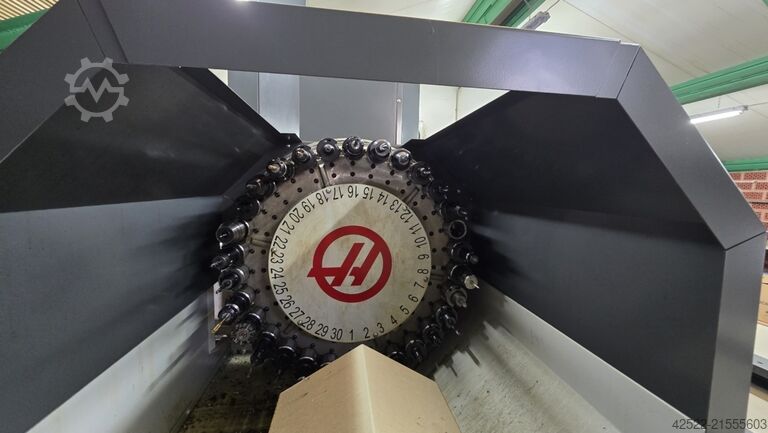 Bearbeitungszentrum - Vertikal Haas VF 4 SS