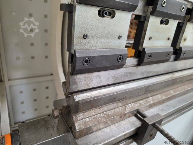 Abkantpresse Ermaksan CNC AP 40200
