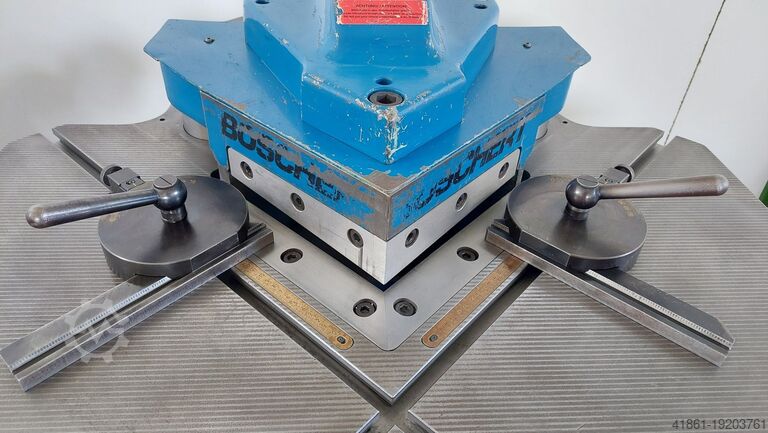 Hydraulic two-station notching machine BOSCHERT LB 14