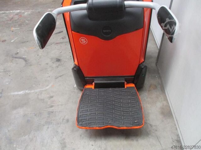 Niederhubwagen BT LPE200
