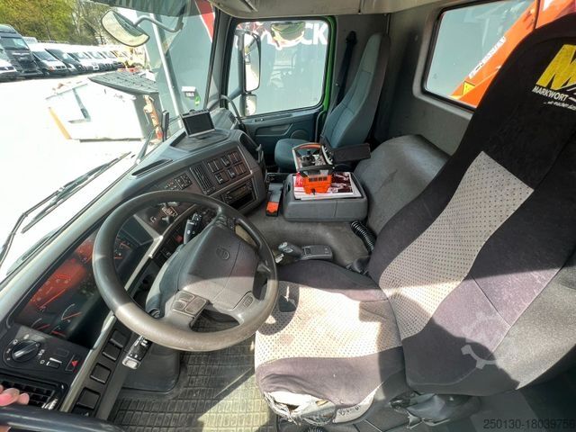Standard SZM VOLVO FM 330 4x2 mit Atlas AK96.3E Ladekran