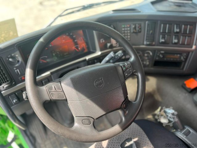 Standard SZM VOLVO FM 330 4x2 mit Atlas AK96.3E Ladekran