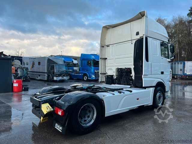 Standard tractor unit DAF XF 530 EU6 4x2 BL Retarder 2Tanks