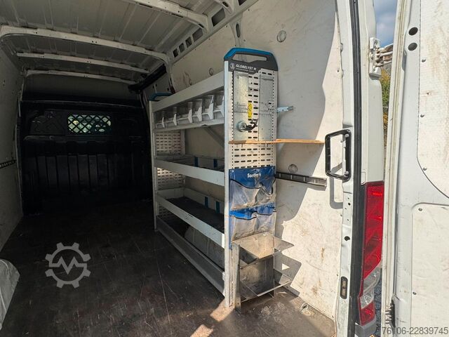 Panel van IVECO Daily 35S16 Hi-Matic Kastenwagen L2H2