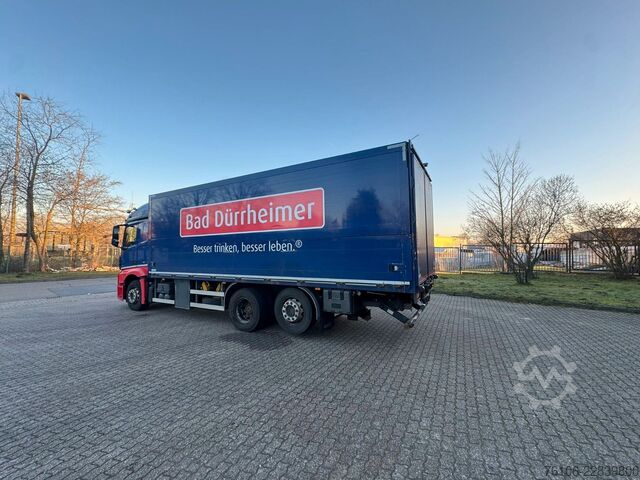 LKW mit Kofferaufbau MERCEDES-BENZ Actros 2545 6x2 Getränkewagen