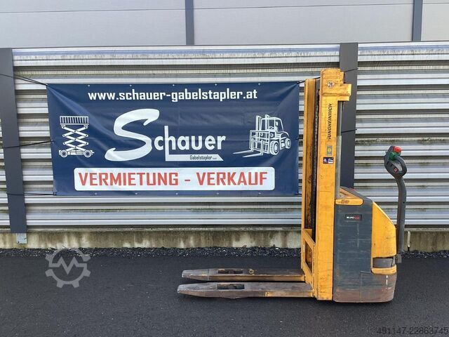 High Lift stacker Jungheinrich EJC12