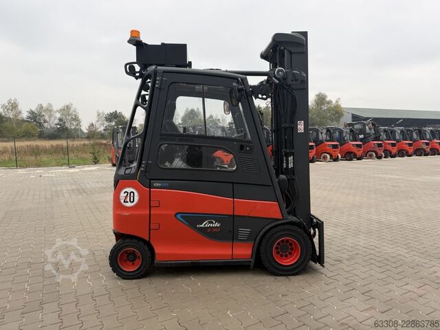 Electric 4-wheel forklift Linde E30H-01/600