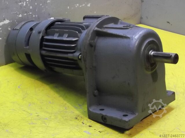 Gear motor 0.25 kW 29.5 rpm BAUER DK640/163L