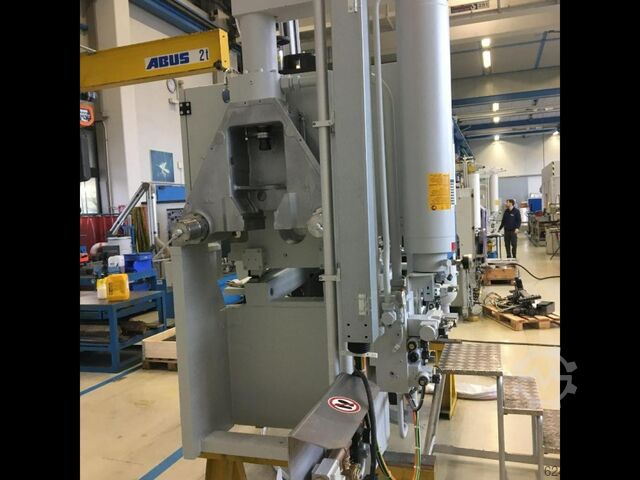 Hot-Chamber Diecasting Machine - Vertic. FRECH DAW 80S