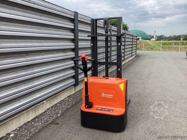 High Lift stacker Noblelift PSE15L-C D2900
