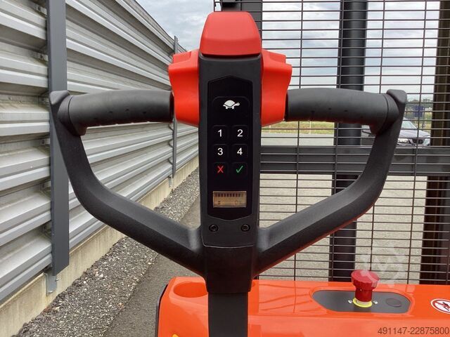 High Lift stacker Noblelift PSE15L-C D2900
