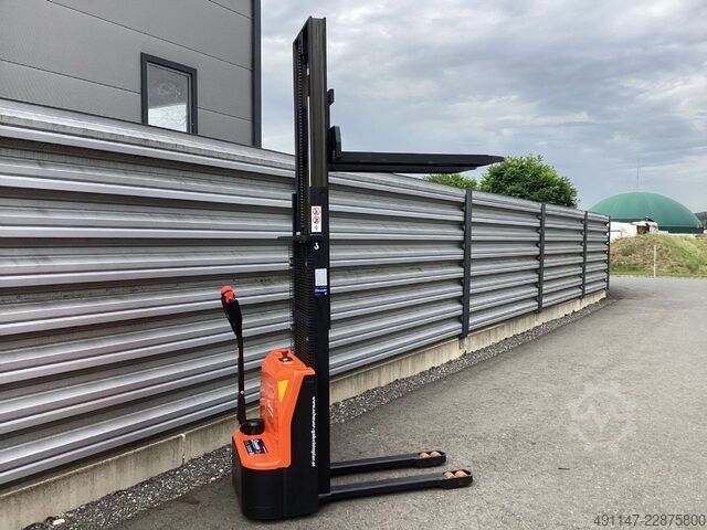 High Lift stacker Noblelift PSE15L-C D2900