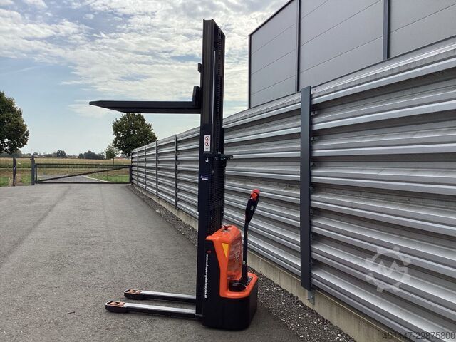 High Lift stacker Noblelift PSE15L-C D2900