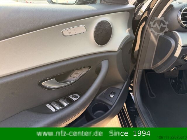 Minibus MERCEDES-BENZ E 300 de T Avantgarde HeadUP DISTRONIC AHK