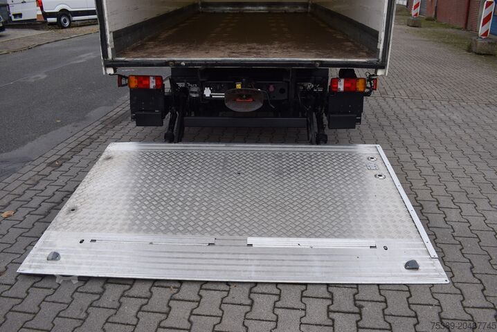 Transporter mit Koffer MAN TGL 8.220 Koffer LBW Klima EURO6 Luftfederung