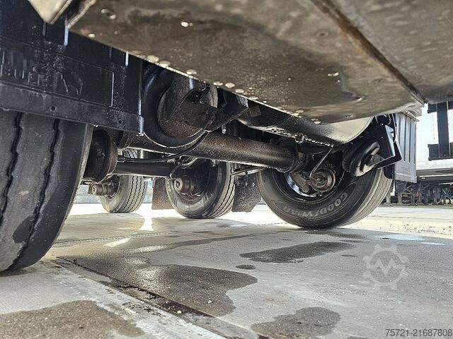 Refrigerated/frozen transport SCHMITZ SCB*S3B LBW