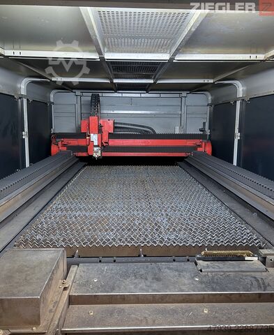 Laserschneidmaschine + Be-/Entladesystem Bystronic BySprint Fiber 3015 4 kW + ByTrans 3015