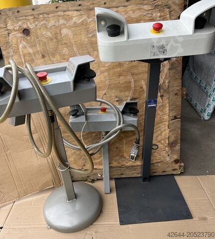 Zweihand Bedienpulte