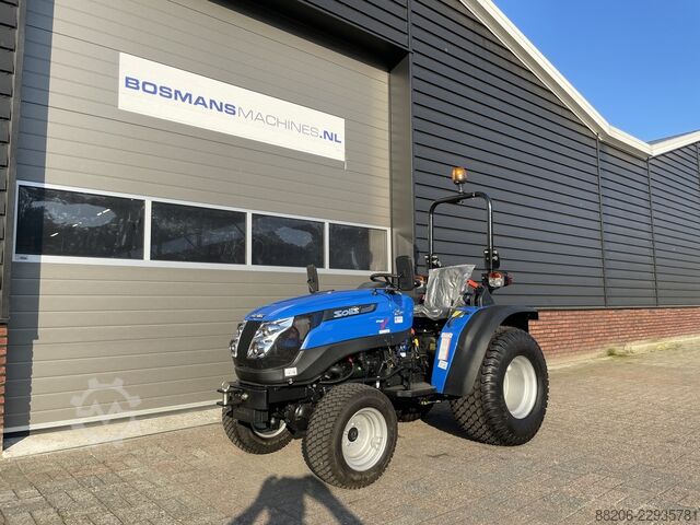 Solis 20 4WD (18.5 HP Mitsubishi) mini tractor NEW turf tires SOLIS 20 4WD (18.5 PK mitsubishi) minitractor NIEUW gazonbanden
