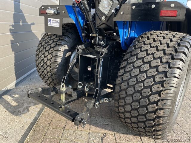 Solis 20 4WD (18.5 HP Mitsubishi) mini tractor NEW turf tires SOLIS 20 4WD (18.5 PK mitsubishi) minitractor NIEUW gazonbanden