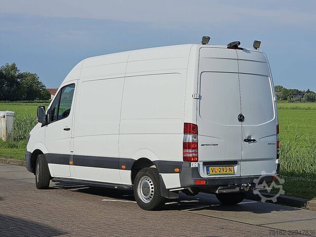 High-roof van MERCEDES-BENZ SPRINTER