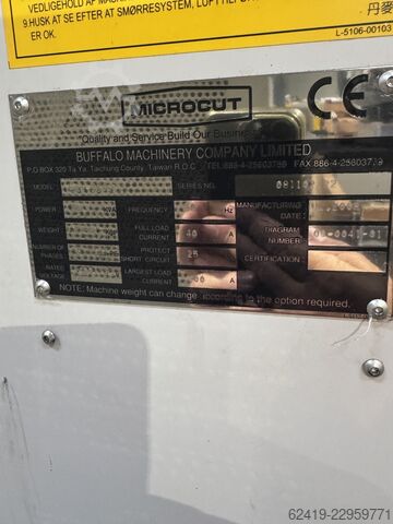 Drehmaschine - zyklengesteuert Microcut BNC-1640i
