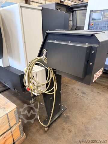 CNC lathe DOOSAN Lynx 2100B