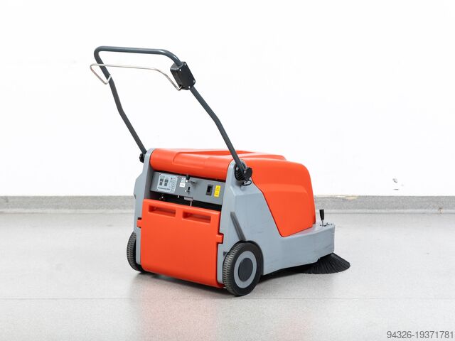 Sweepmer Hako B 500 NEW BATTERIES Hako Sweepmaster B 500 - 2017y - 2400m²/h