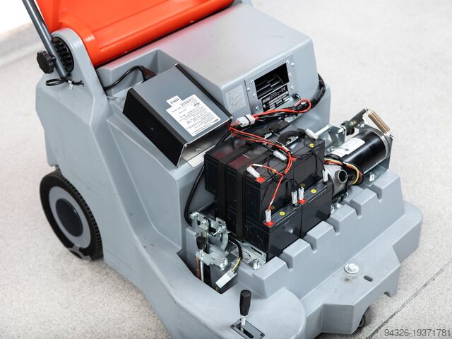 Sweepmer Hako B 500 NEW BATTERIES Hako Sweepmaster B 500 - 2017y - 2400m²/h