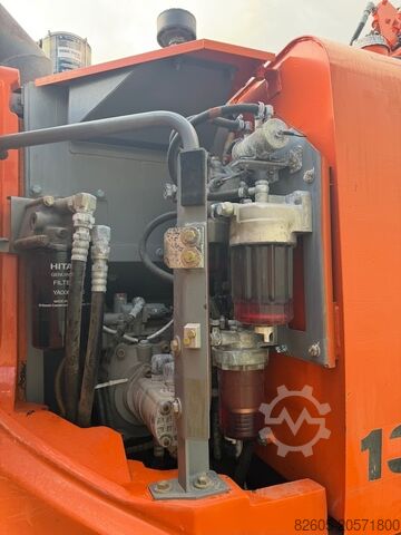 Crawler excavator Hitachi ZX 135 US 5-B