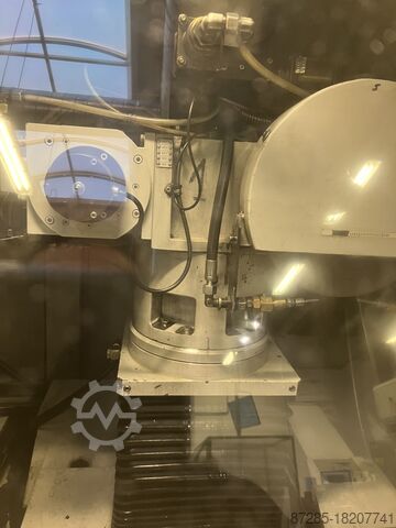 Surface grinding machine Reinecker RS500 +robot