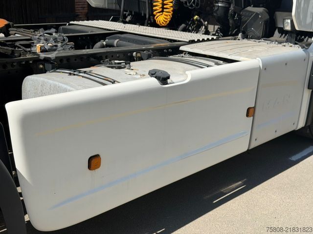 Standard tractor unit MAN TGX 18.510 XXL Intarder 2 Tanks ACC LGS Alcoa