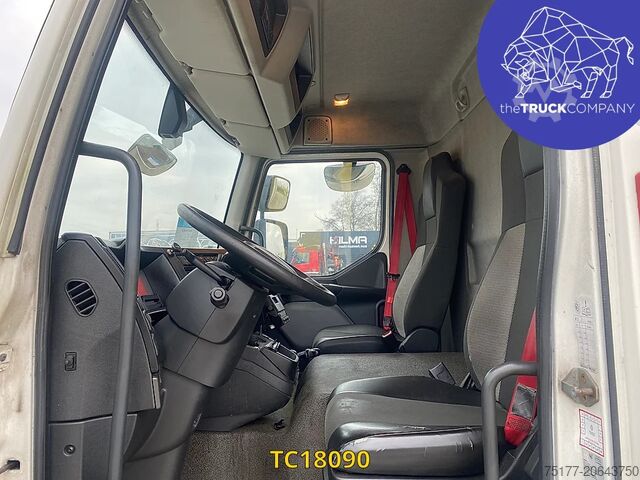 Refrigerated/frozen transport Renault D 240