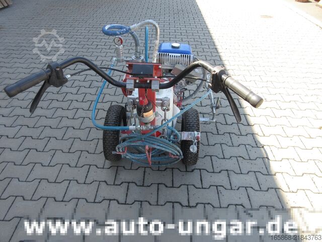 Straßenmarkierung Graco Larius Miro Liner + Airless Roadmarking