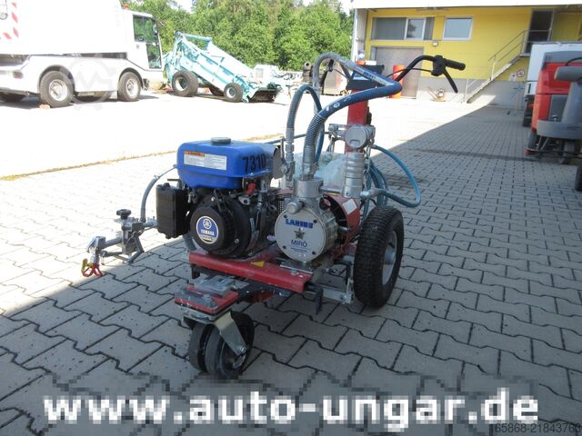 Straßenmarkierung Graco Larius Miro Liner + Airless Roadmarking