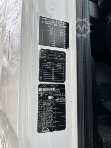 Standard tractor Man TGX 18.460 XXL / Motor Defect -> Not Running / ...