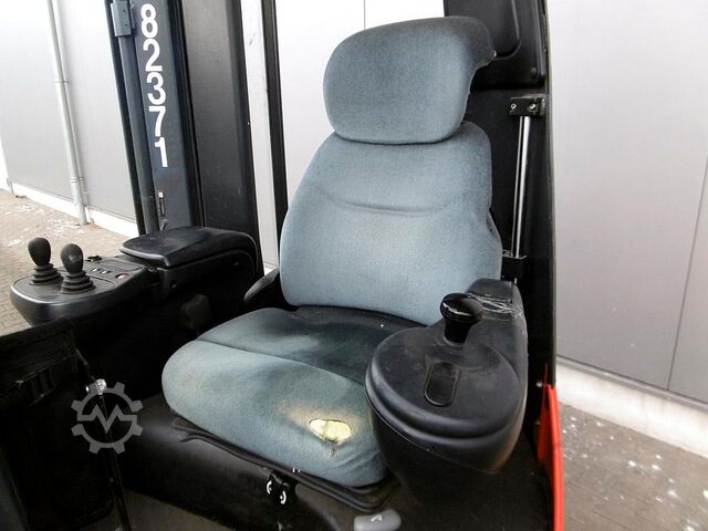 Schubmaststapler LINDE R 17 X-03 / 116