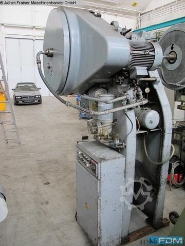 Einständerexzenterpresse SCHULER PD 63-250