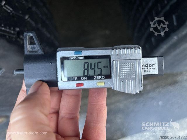 Reefer semitrailer Schmitz Cargobull Semitrailer Reefer Standard divu klāju