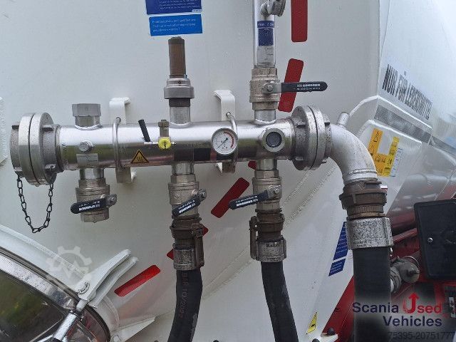 Tankauflieger Kässbohrer Lebensmitteltank Kippbar SSK 40XS Neuwertig !!